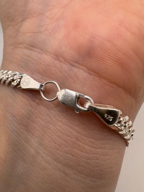 Pulsera Barbada de plata