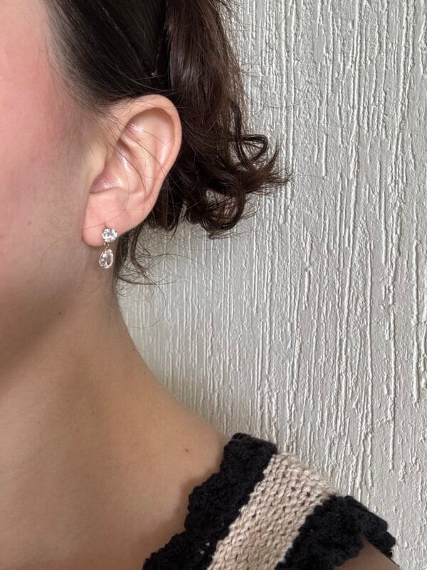Aretes de gota colgante
